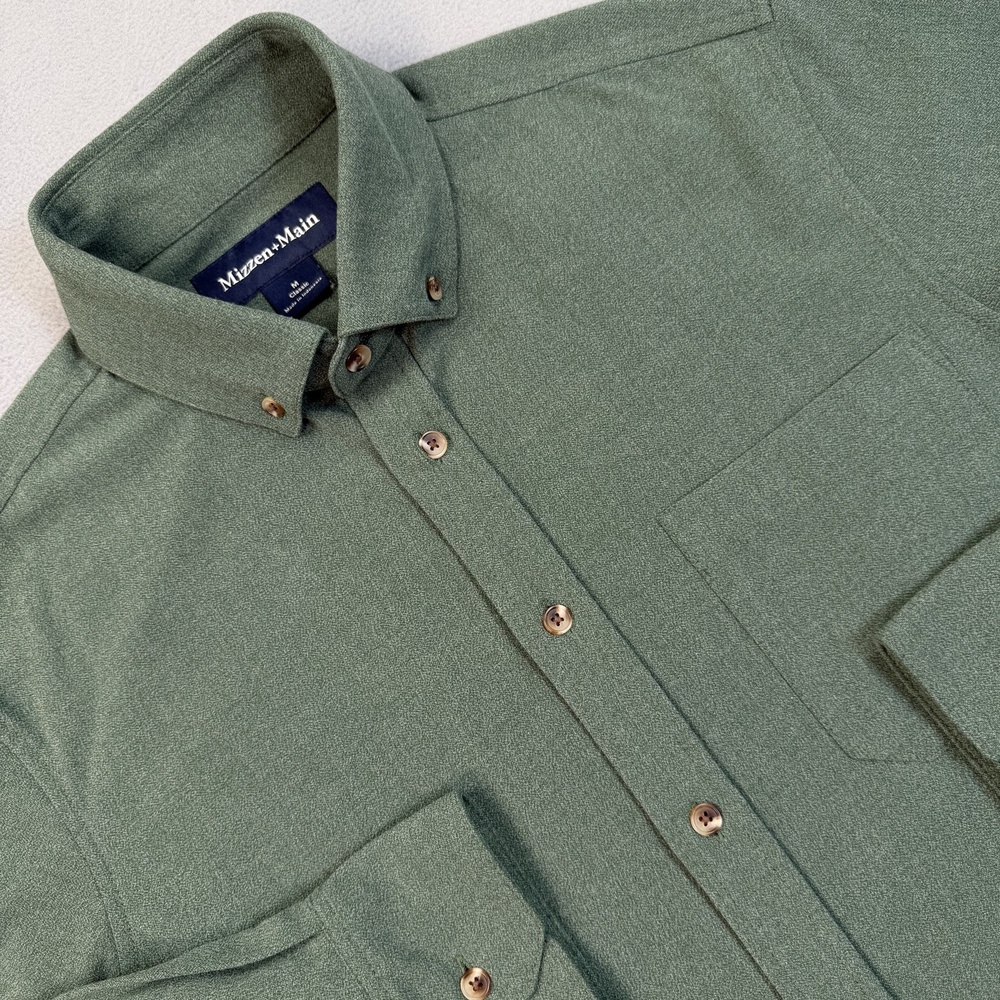 Mizzen+Main Shirt Mens Medium Green Solid Classic Fit Stretch Button Down Dress